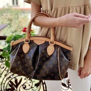 💎✨BEAUTIFUL✨💎 Authentic Louis Vuitton Monogram Tivoli PM Hand Bag